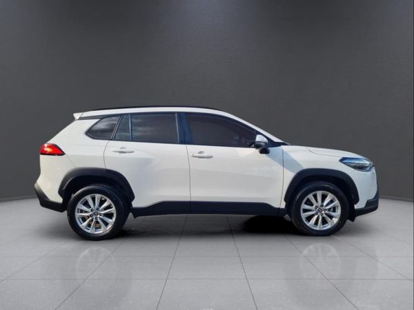2024-Toyota-Corolla-Cross-18-XS image:7
