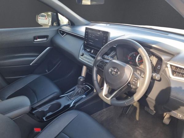 2024-Toyota-Corolla-Cross-18-XS image:8