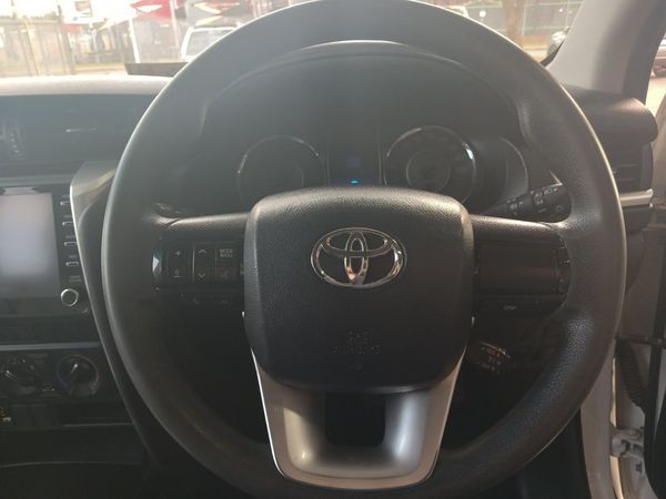 2019-Toyota-Fortuner-24-GD-6-Raised-Body-Auto image:13