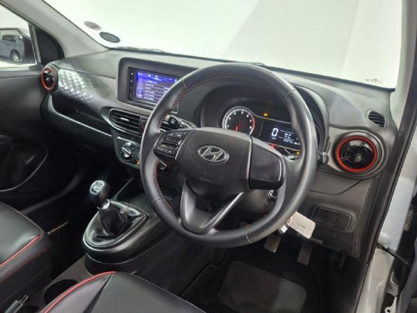 2023-Hyundai-Grand-i10-10-Fluid image:10