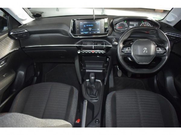 2022-Peugeot-208-12-Active image:11