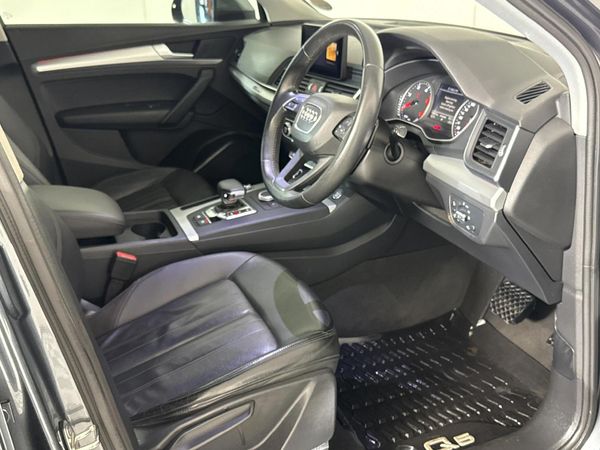 2019-Audi-Q5-20-TDI-quattro-Auto-40-TDI image:9