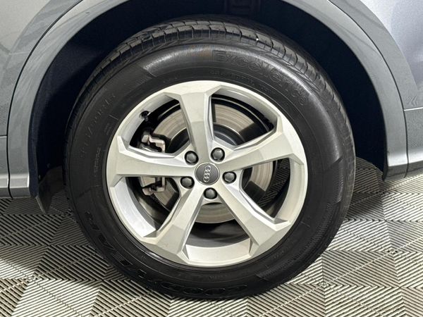 2019-Audi-Q5-20-TDI-quattro-Auto-40-TDI image:6
