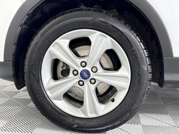 2016-Ford-Kuga-15-EcoBoost-Ambiente-Auto image:3
