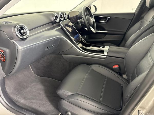 2022-Mercedes-Benz-C-Class-C-220d-Auto image:8