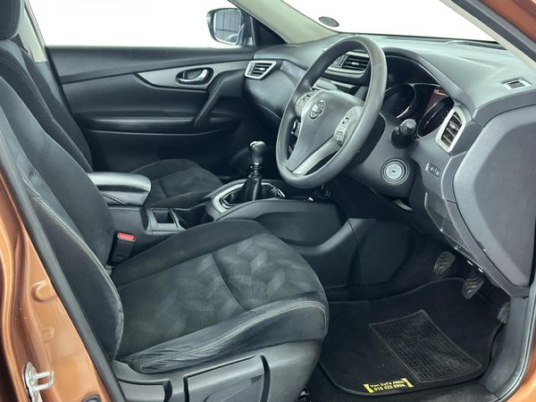 2016-Nissan-X-Trail-20-XE image:9