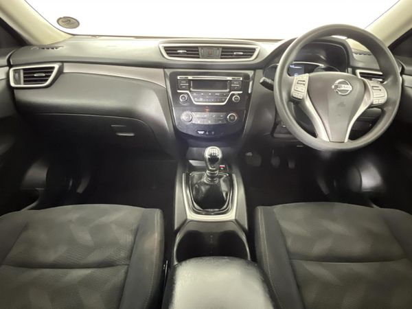 2016-Nissan-X-Trail-20-XE image:1