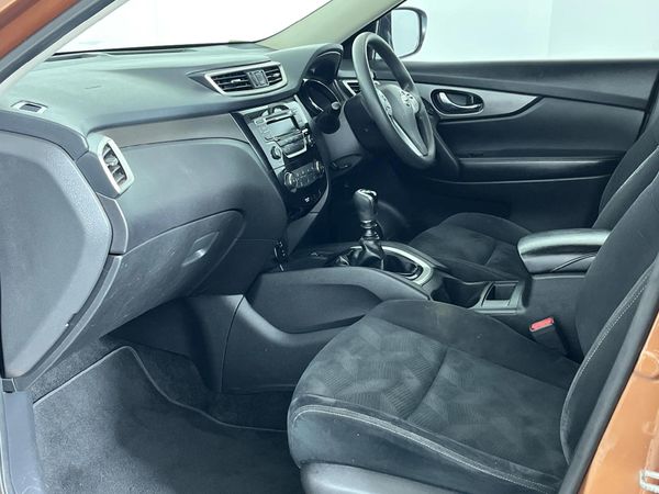 2016-Nissan-X-Trail-20-XE image:8