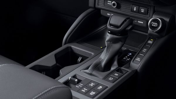 2026-Toyota-Land-Cruiser-Prado-VX-L-28GD-Auto image:2