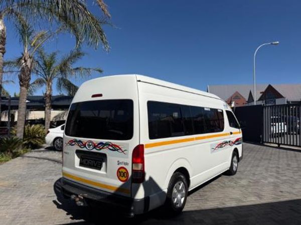 2024-Toyota-Quantum-25-D-4D-Sesfikile-16-seat image:4