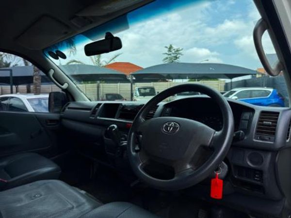 2024-Toyota-Quantum-25-D-4D-Sesfikile-16-seat image:5