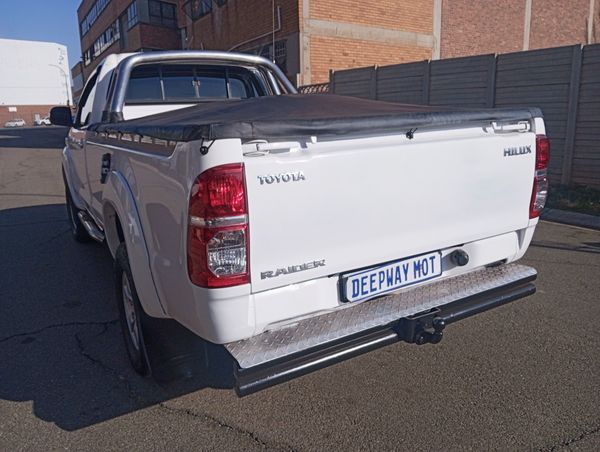 2013-Toyota-Hilux-30-D-4D-Raider-4x4-Single-Cab image:1