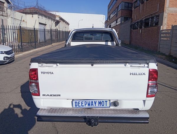 2013-Toyota-Hilux-30-D-4D-Raider-4x4-Single-Cab image:4