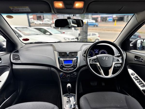 2014-Hyundai-Accent-16-GLS-Fluid-Auto image:12