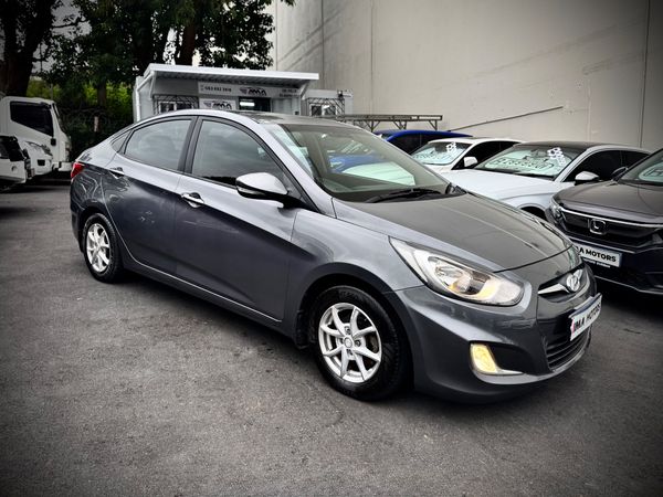2014-Hyundai-Accent-16-GLS-Fluid-Auto image:3