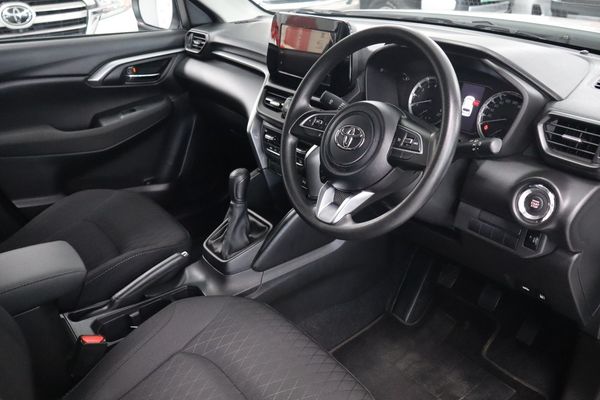 2024-Toyota-Urban-Cruiser-15-XR image:6
