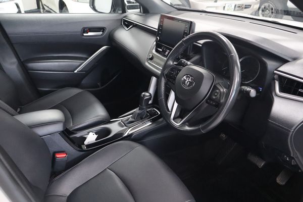 2024-Toyota-Corolla-Cross-18-XS-Hybrid image:6