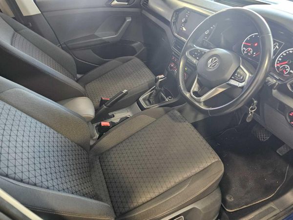 2019-Volkswagen-T-Cross-10-TSI-Comfortline-Auto image:17