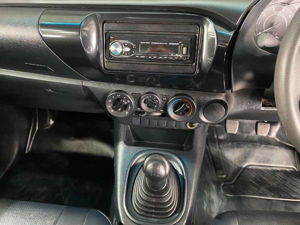 2024-Toyota-Hilux-24-GD-Single-Cab image:11