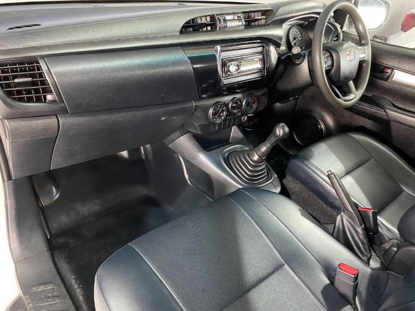 2024-Toyota-Hilux-24-GD-Single-Cab image:6