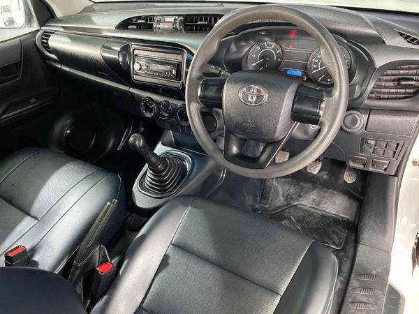 2024-Toyota-Hilux-24-GD-Single-Cab image:8