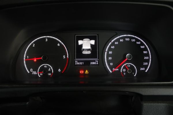 2022-Volkswagen-Caddy-Cargo-20-TDI-81kw-Panel-Van image:11