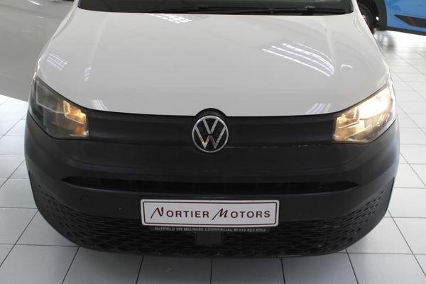 2022-Volkswagen-Caddy-Cargo-20-TDI-81kw-Panel-Van image:6