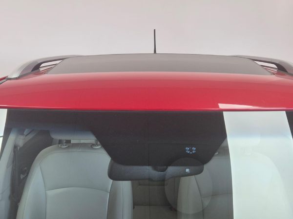 2020-Mahindra-XUV-300-15D-W8 image:13