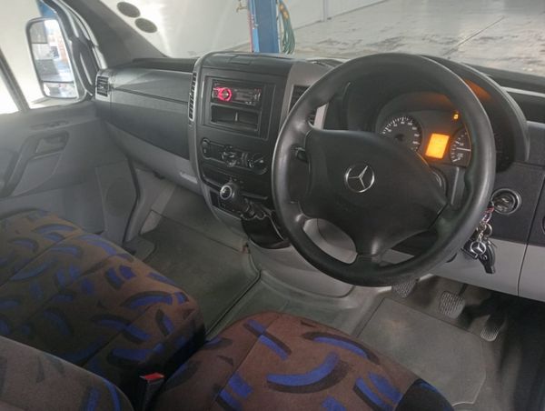2016-Mercedes-Benz-Sprinter-519-CDI-FC-CC image:8