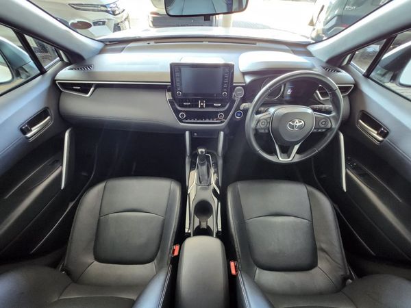 2022-Toyota-Corolla-Cross-18-XS image:9