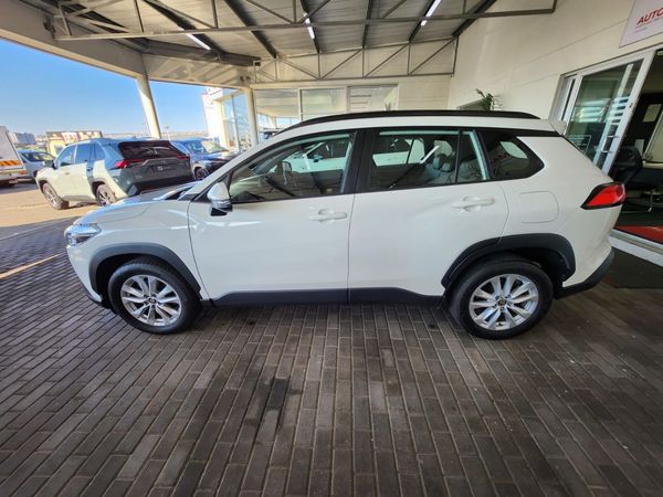 2022-Toyota-Corolla-Cross-18-XS image:3
