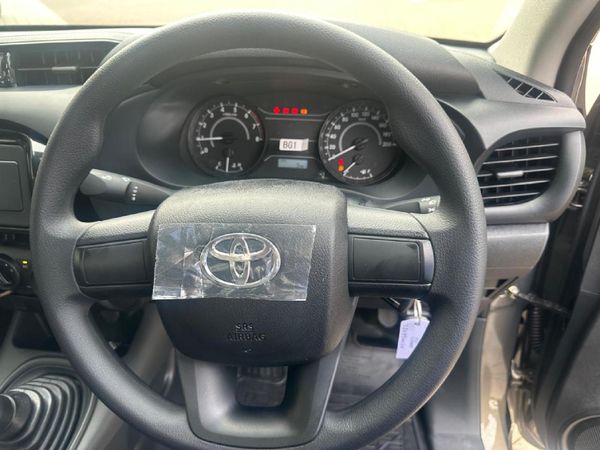 2026-Toyota-Hilux-20-VVTi-Single-Cab image:15