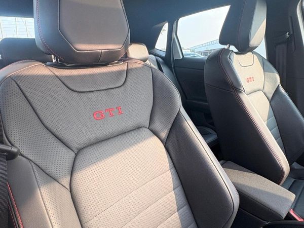 2026-Volkswagen-Polo-20-GTI-Auto-147kW image:4
