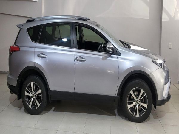 2016-Toyota-RAV4-20-GX-Auto image:3