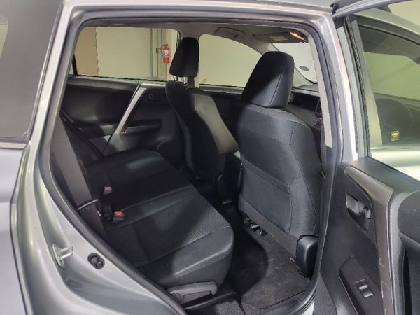 2016-Toyota-RAV4-20-GX-Auto image:5