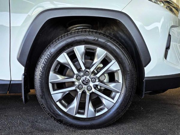 2025-Toyota-RAV4-25-VX-Auto-AWD image:10