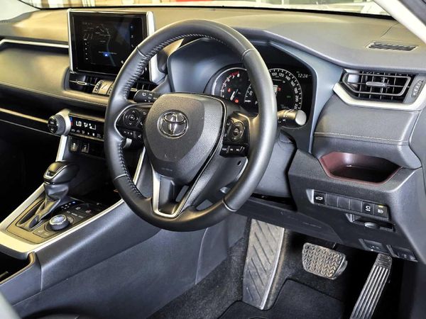 2025-Toyota-RAV4-25-VX-Auto-AWD image:17
