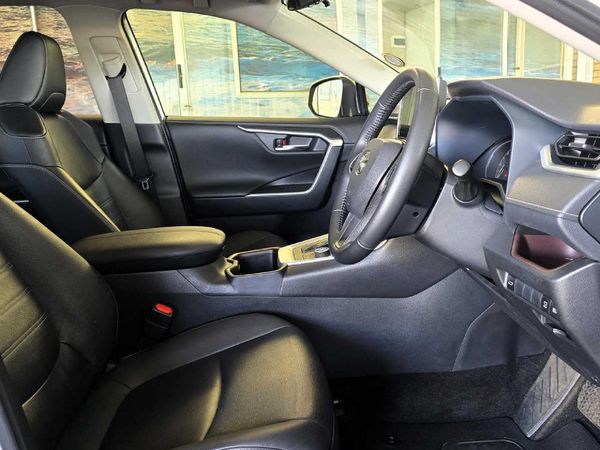 2025-Toyota-RAV4-25-VX-Auto-AWD image:21
