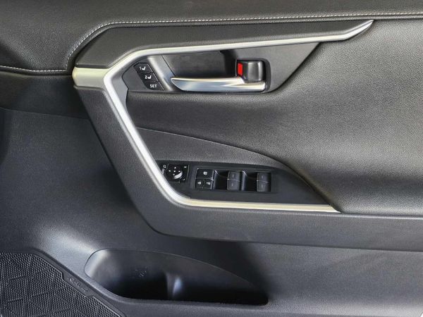 2025-Toyota-RAV4-25-VX-Auto-AWD image:22