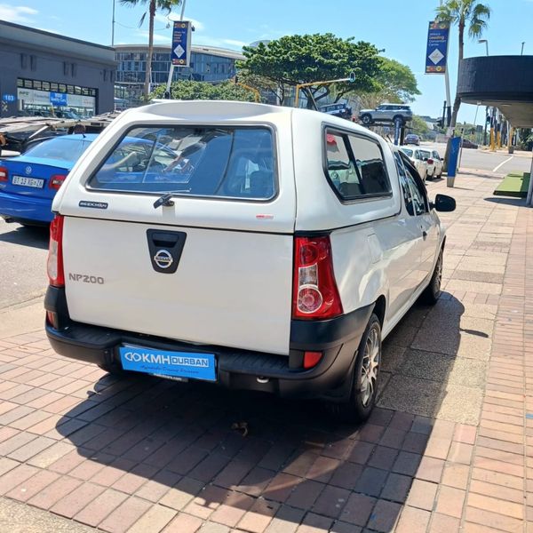 2019-Nissan-NP200-16-AC-Safety-Pack image:4