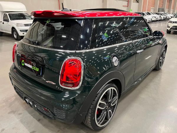 2020-MINI-Hatch-JCW-Auto image:6