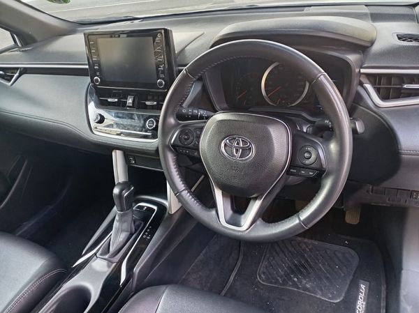 2024-Toyota-Corolla-Cross-18-XS image:14
