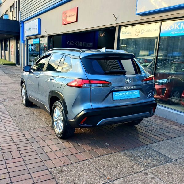 2023-Toyota-Corolla-Cross-18-XS image:5