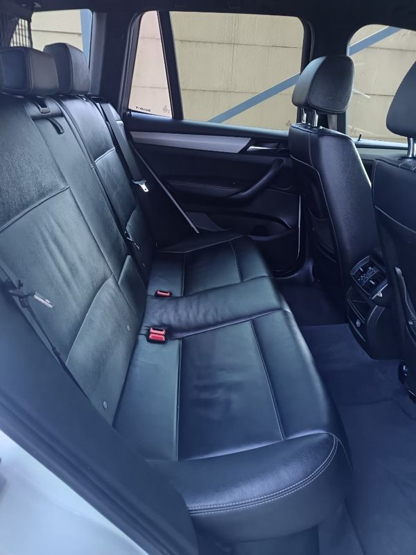 2016-BMW-X3-xDrive20d-M-Sport-Auto image:8