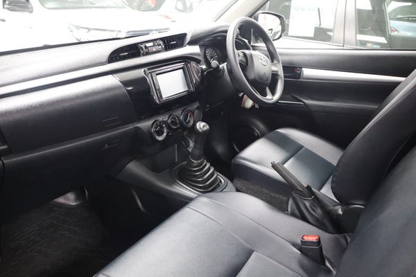 2026-Toyota-Hilux-24-GD-Single-Cab image:6