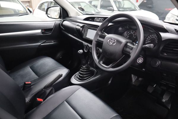 2026-Toyota-Hilux-24-GD-Single-Cab image:7