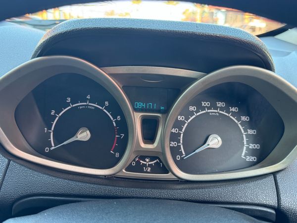 2017-Ford-EcoSport-15-TiVCT-Titanium-Auto image:8