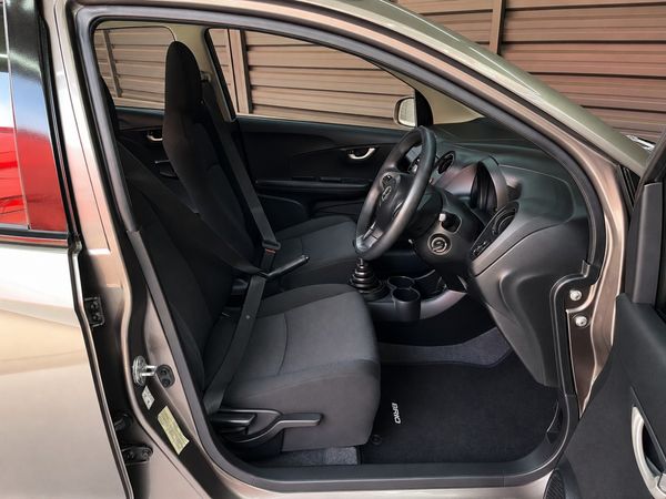 2016-Honda-Brio-12-Comfort-5-dr image:11