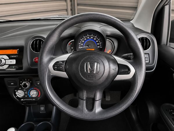 2016-Honda-Brio-12-Comfort-5-dr image:15