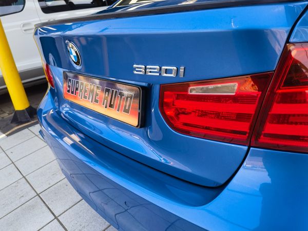 2014-BMW-3-Series-320i-M-Sport-Auto image:11